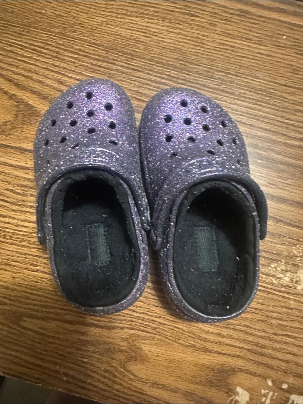 Crocs toddler clog with fur glitter purple size C8